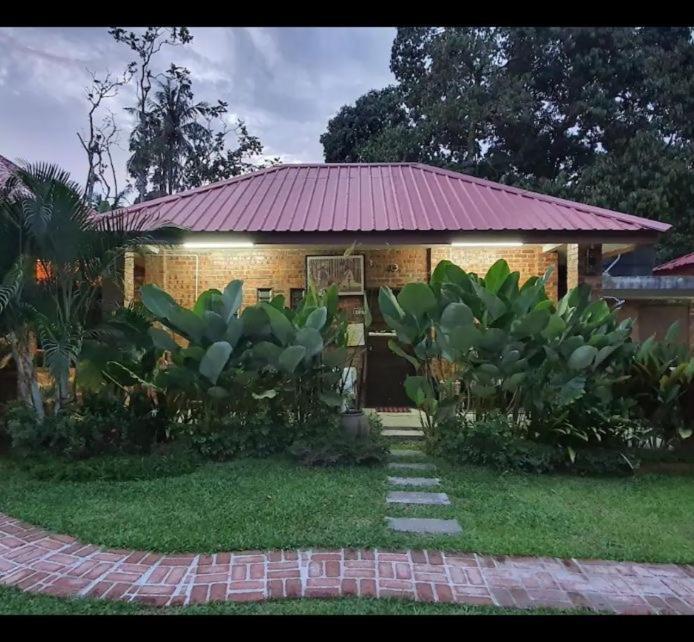 Kebun Puisi Villa Kajang Exteriör bild