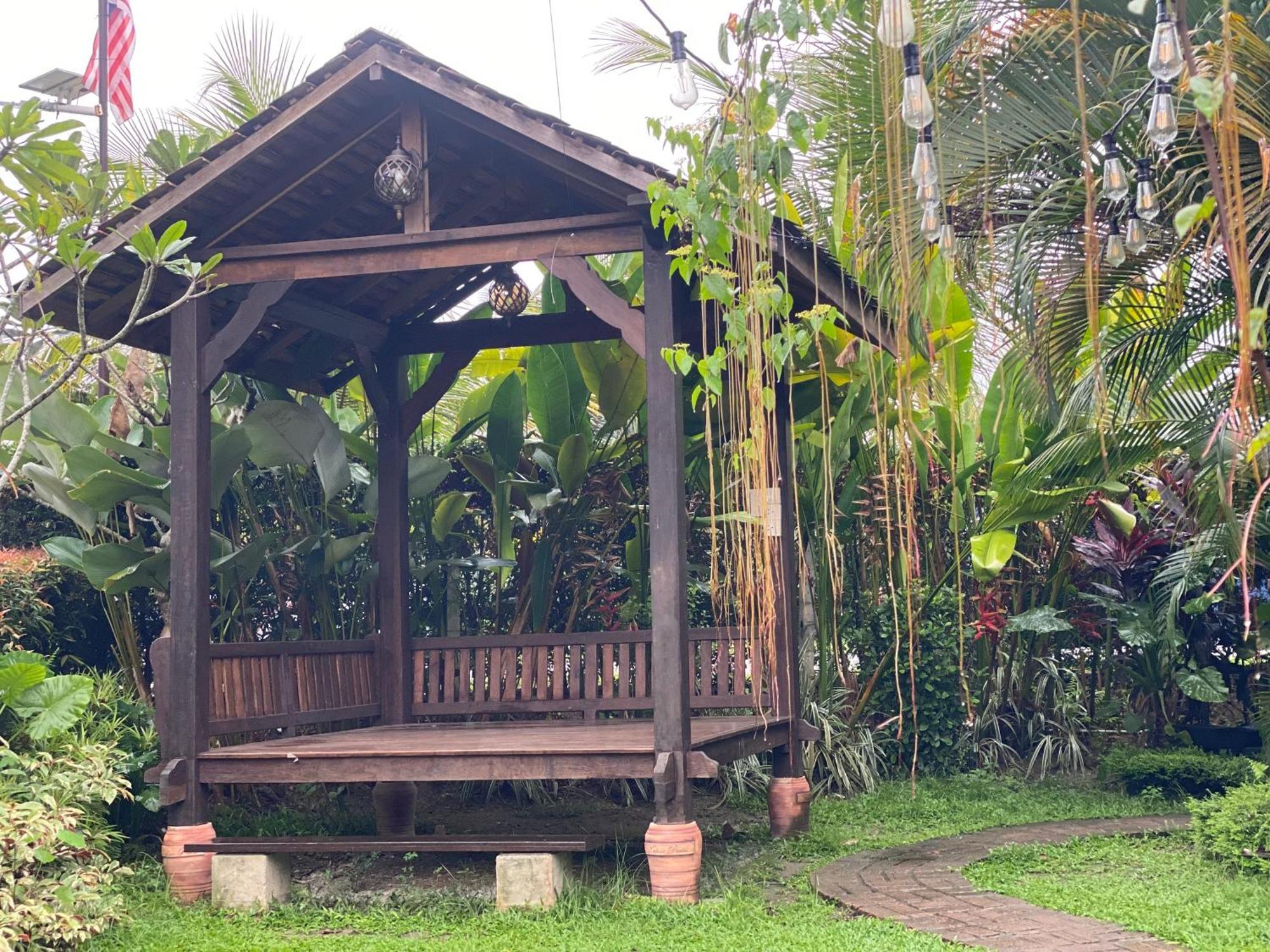 Kebun Puisi Villa Kajang Exteriör bild