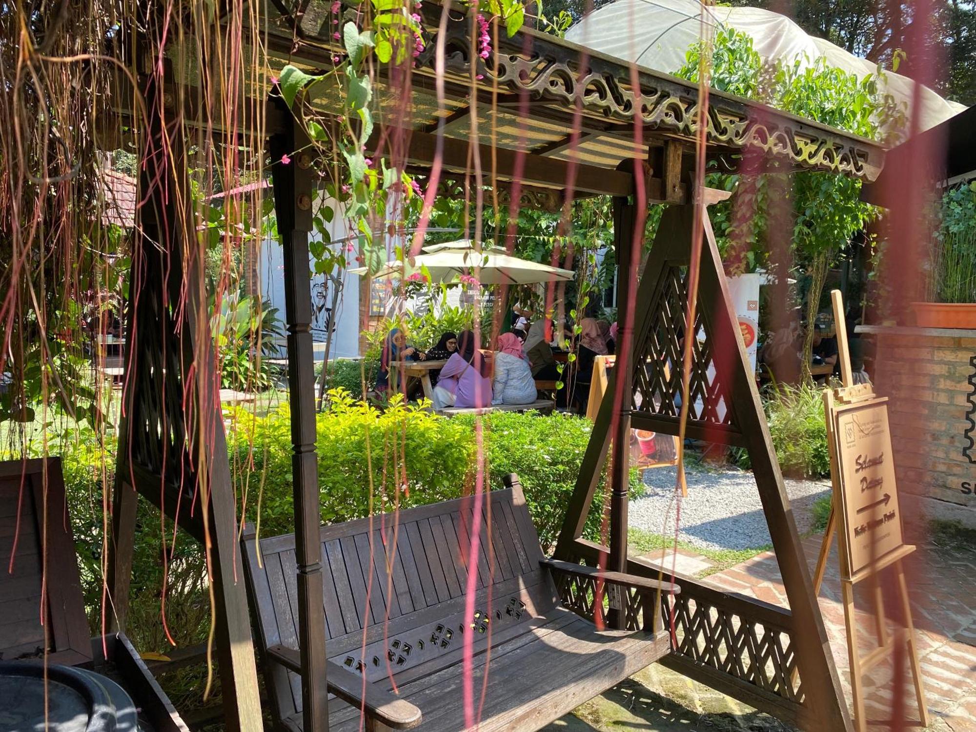 Kebun Puisi Villa Kajang Exteriör bild